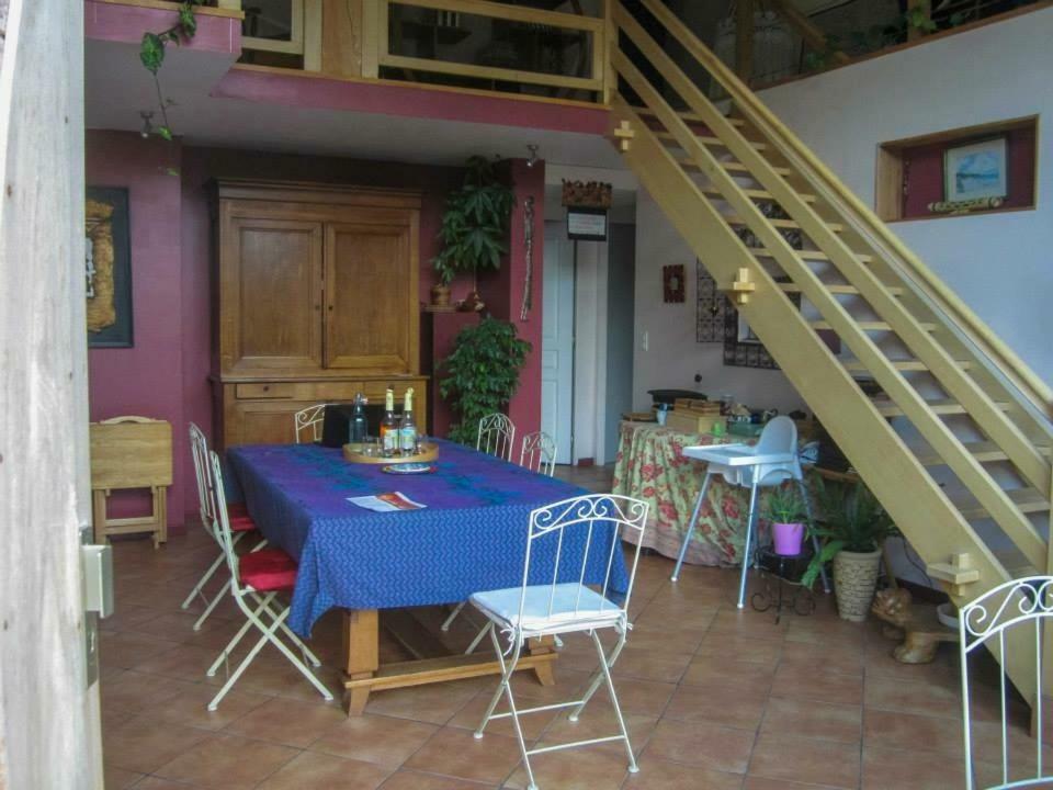 Chambres d'hôtes le Peyroux Montcel  Extérieur photo