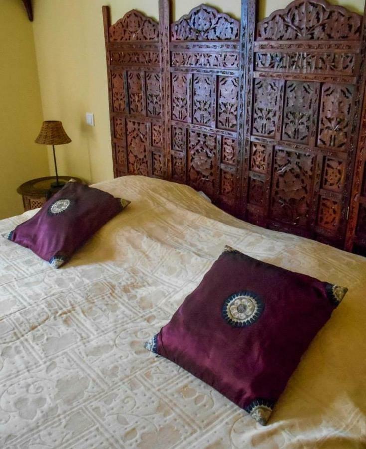 Chambres d'hôtes le Peyroux Montcel  Extérieur photo