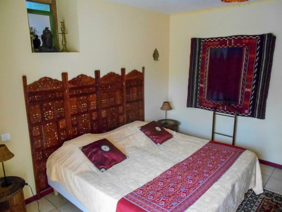 Chambres d'hôtes le Peyroux Montcel  Extérieur photo